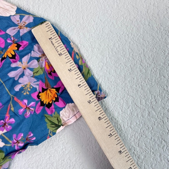 Lovers + Friends Blue Floral Crop Top - Picture 5 of 8